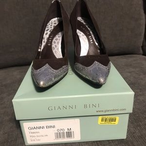 Gianni Bini Suede Pointed Toe Heel